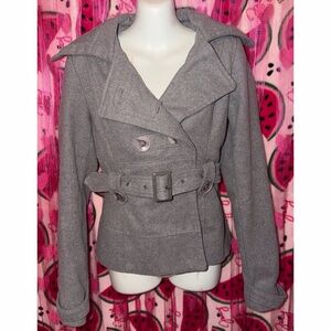 🩶 Stylish Belted Peacoat